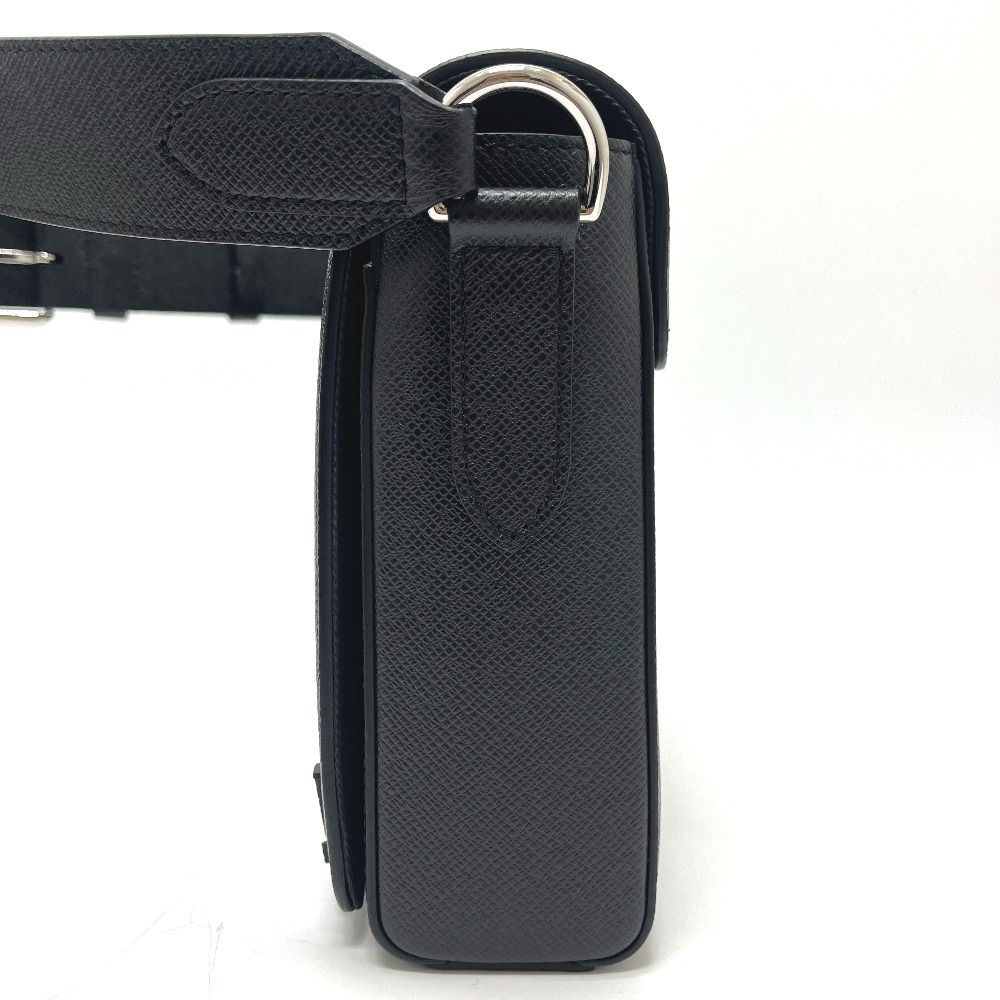 Louis Vuitton Shoulder Bag New Flap Messenger M Taiga Leather Noir Black — view 3
