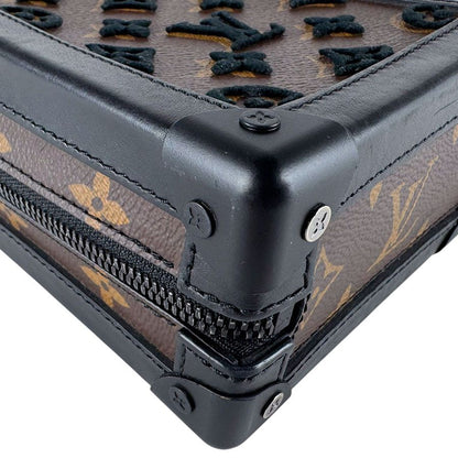 Louis Vuitton Shoulder Bag Monogram Tufting Vertical Soft Trunk — view 8