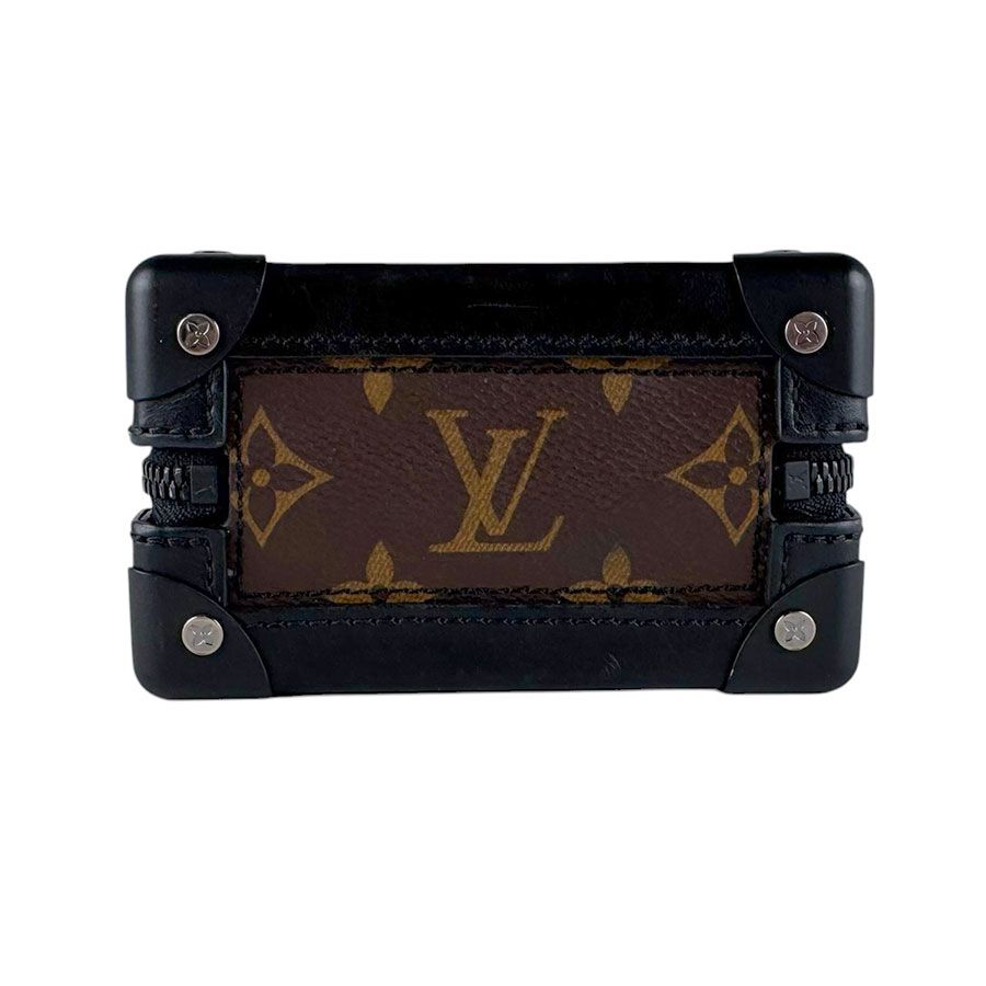 Louis Vuitton Shoulder Bag Monogram Tufting Vertical Soft Trunk — view 4