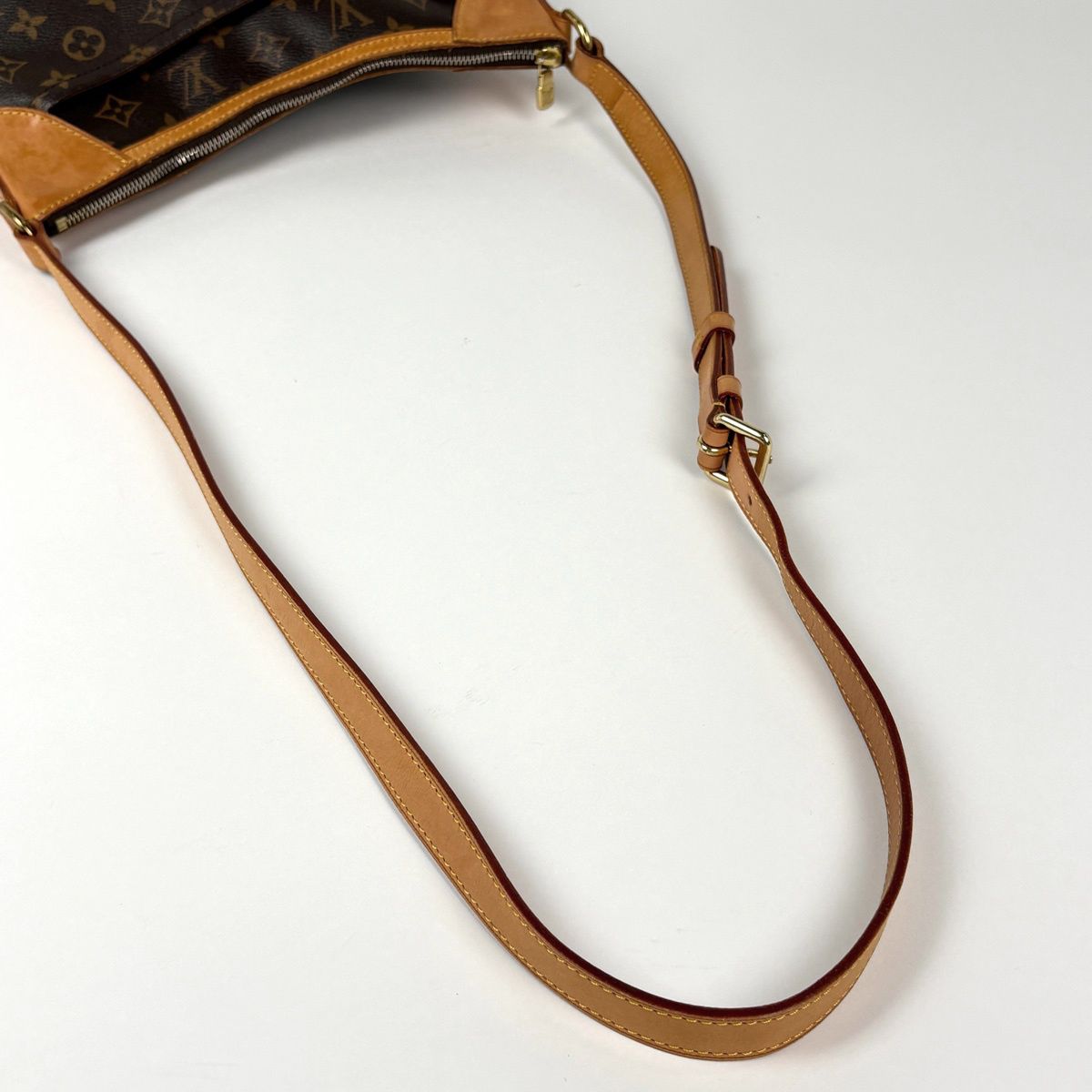 Louis Vuitton Odeon MM Shoulder Bag Monogram Brown — view 7