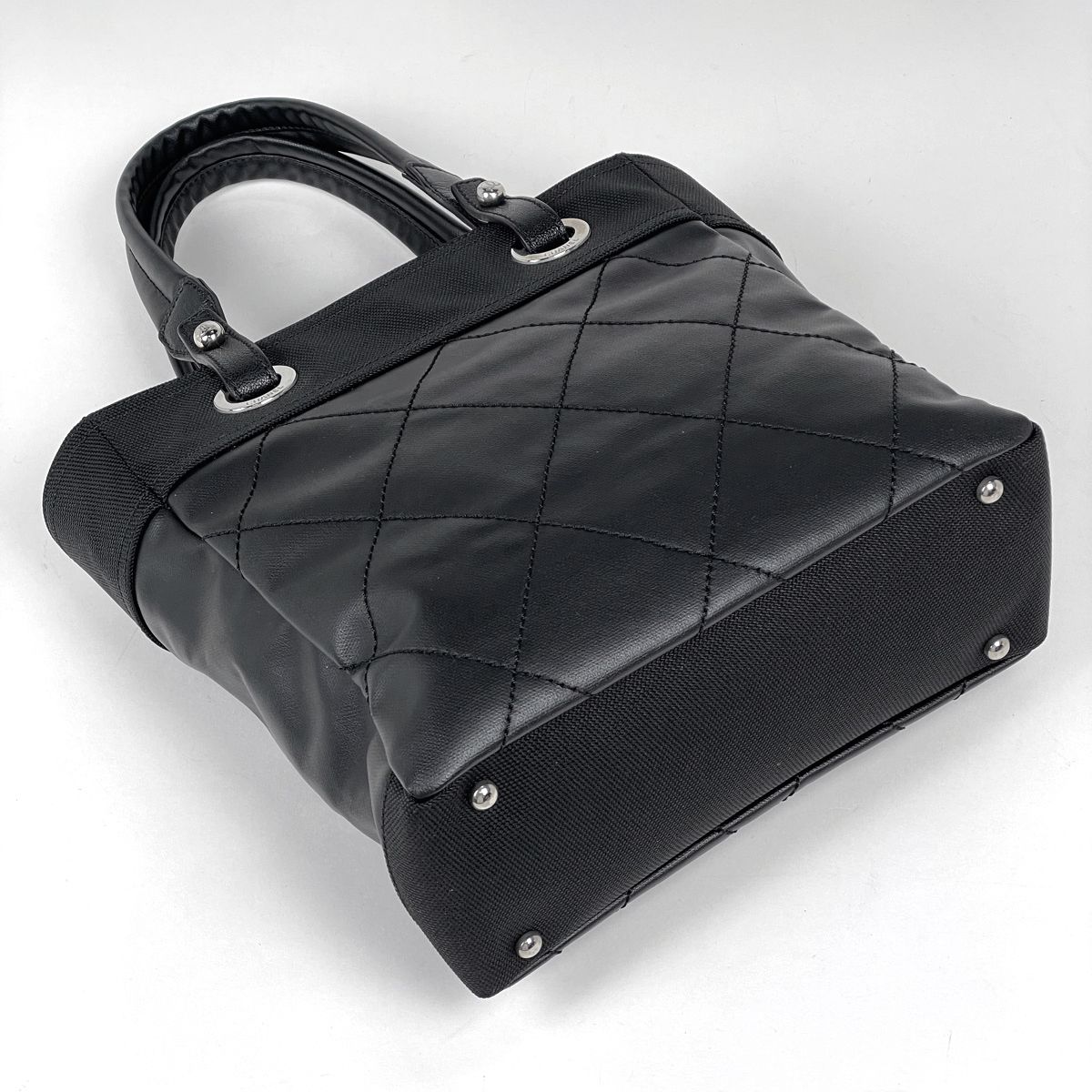 Chanel Tote Bag Paris Biarritz PM CC Logo Black — view 2