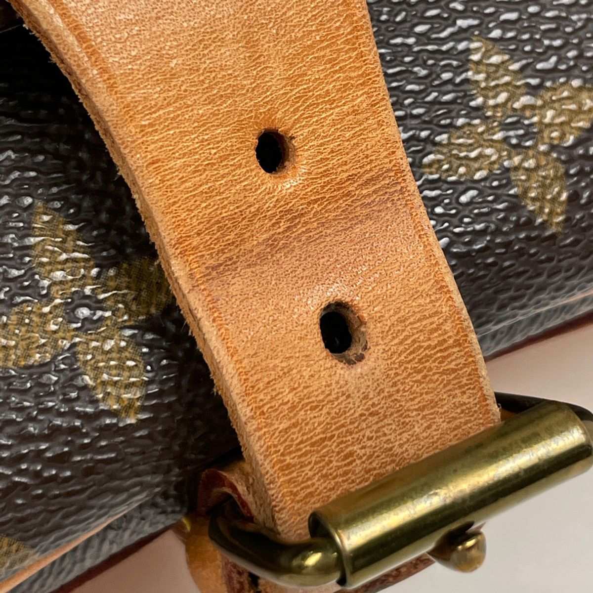 Louis Vuitton Shoulder Bag Monogram Brown — view 4