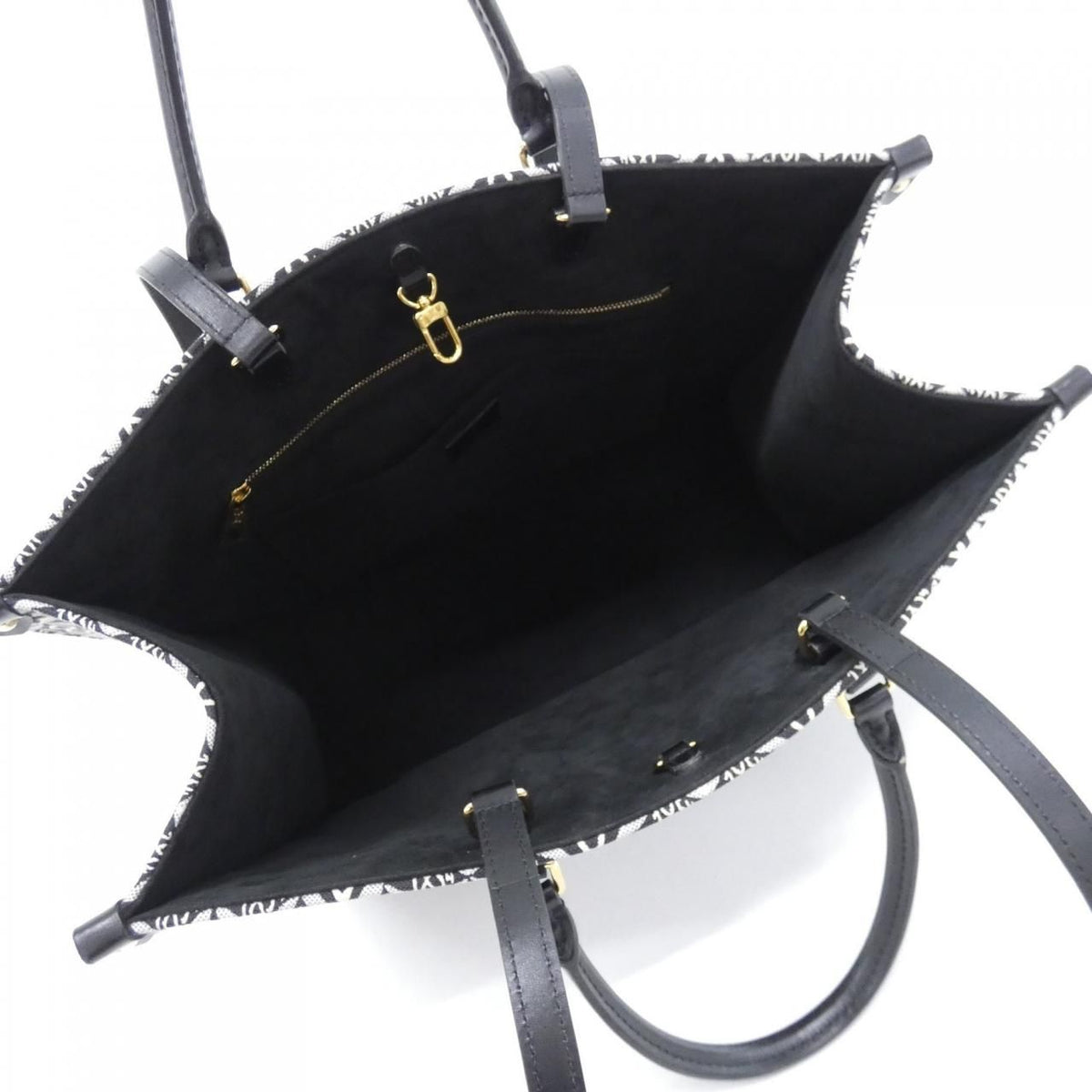Louis Vuitton On The Go GM Bag — view 5