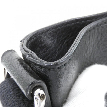 Saint Laurent Hamptons Shoulder Bag — view 5