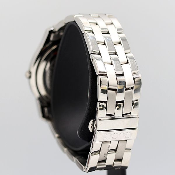 Gucci Quartz Silver Dial Date Watch — view 3