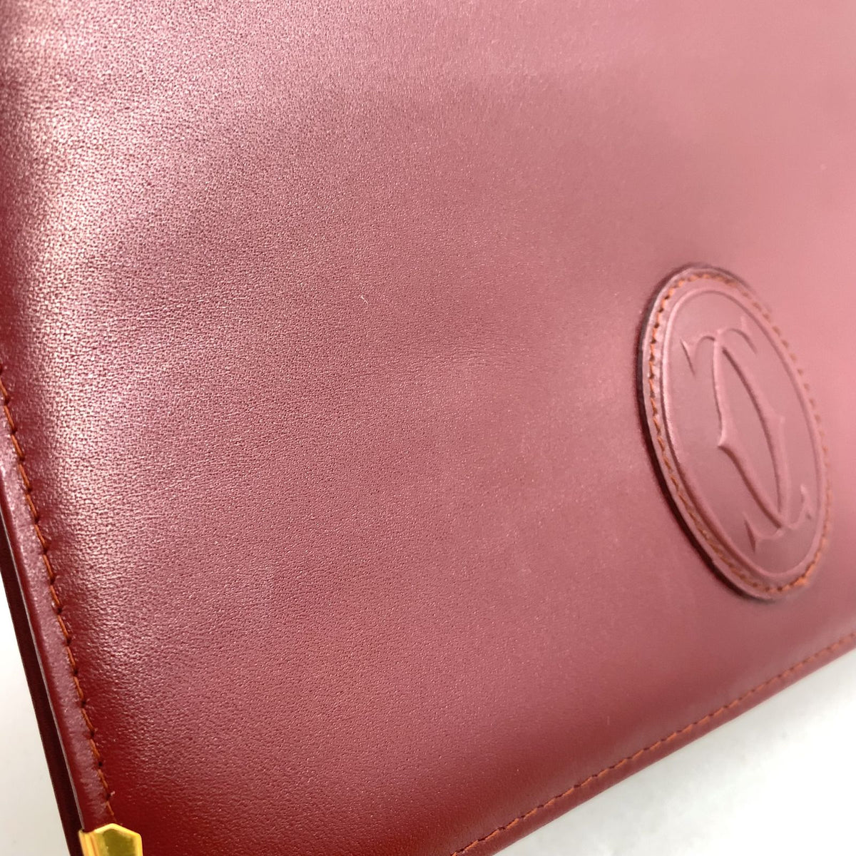 Cartier Must de Leather Bordeaux Clutch Gold — view 6