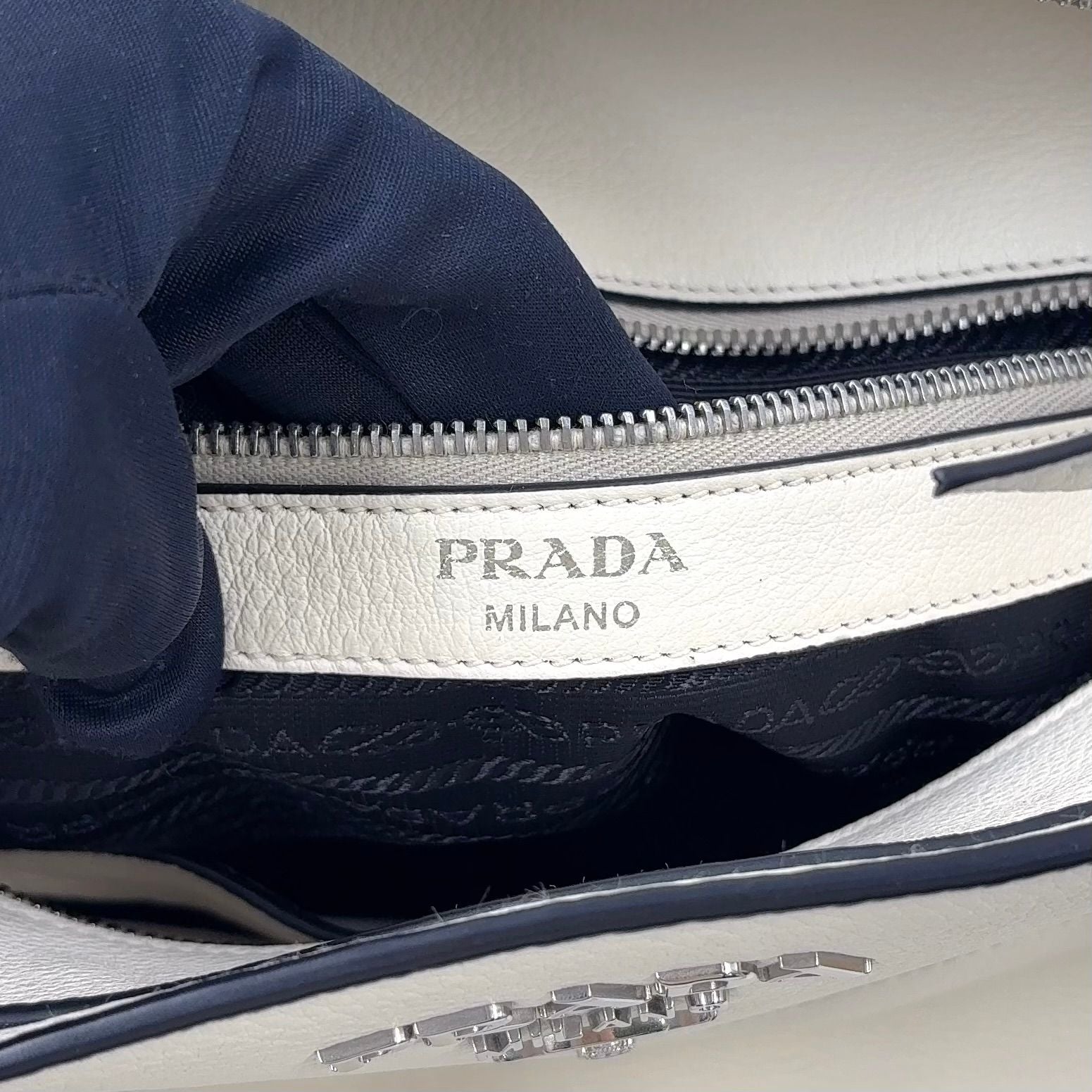 Prada Vitello Phenix Calfskin White Tote Bag Silver — view 4
