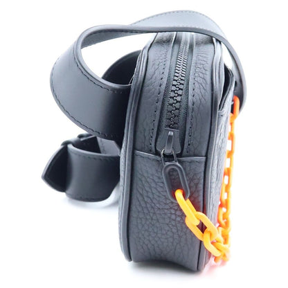 Louis Vuitton Taurillon Monogram Pochette Volga Waist Bag Noir Leather — view 3