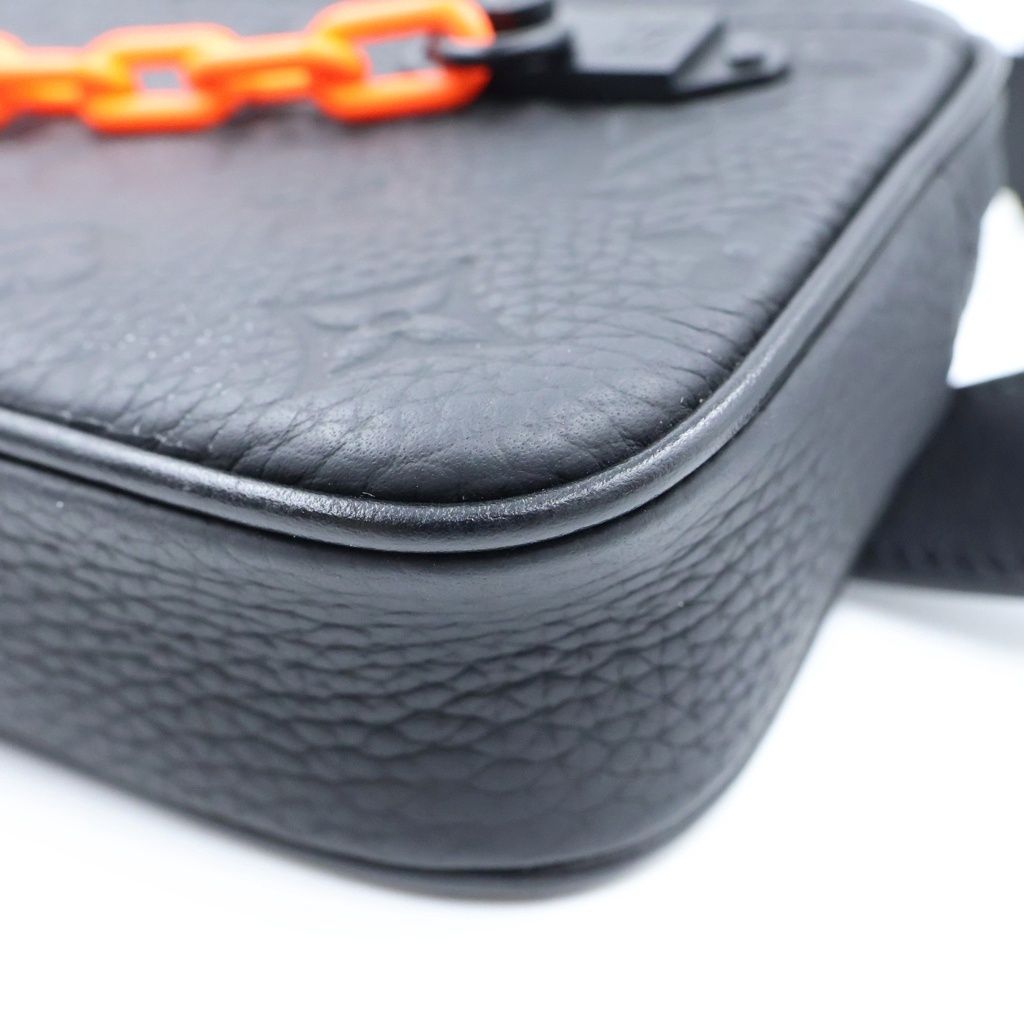 Louis Vuitton Taurillon Monogram Pochette Volga Waist Bag Noir Leather — view 5