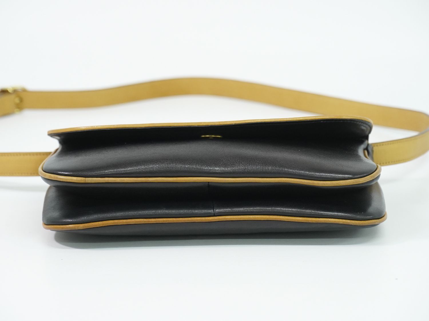 Celine Leather Shoulder Bag Pochette Black — view 3