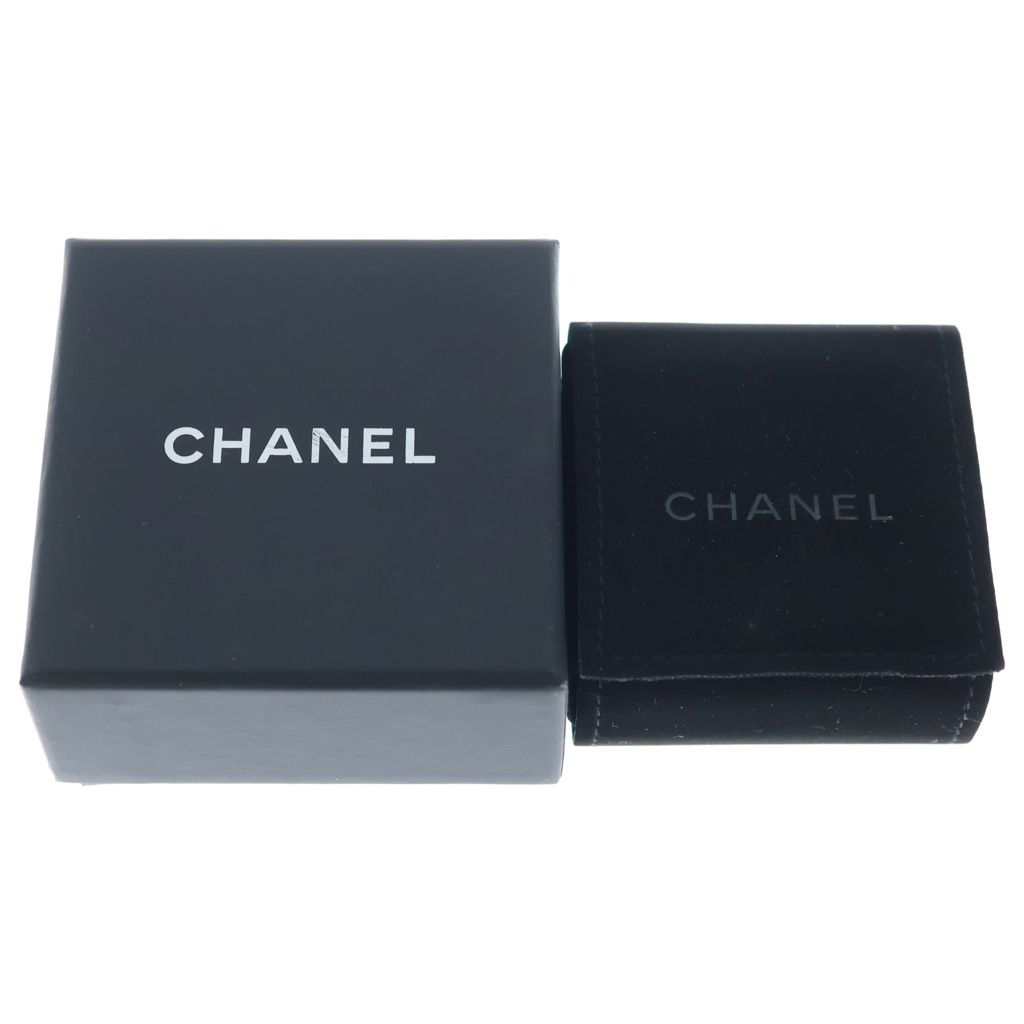 Chanel CC Logo Pearl Earrings Gold — view 6