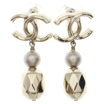 Chanel CC Logo Pearl Earrings Gold