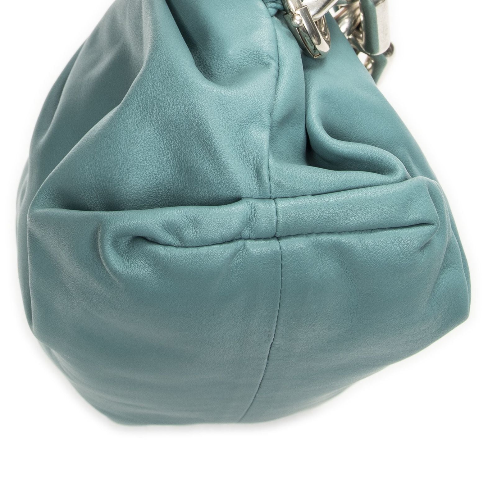 Bottega Veneta Chain Pouch Blue Calfskin Leather — view 7