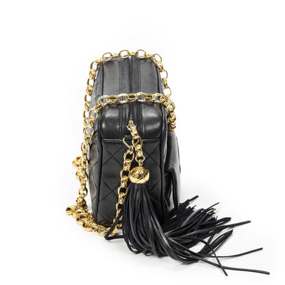Chanel CC Logo Fringe Chain Shoulder Bag Black Quilted Lambskin Leather — view 4