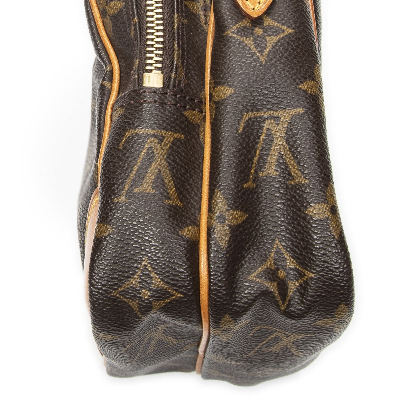 Louis Vuitton Amazon Brown Monogram Canvas Crossbody — view 8