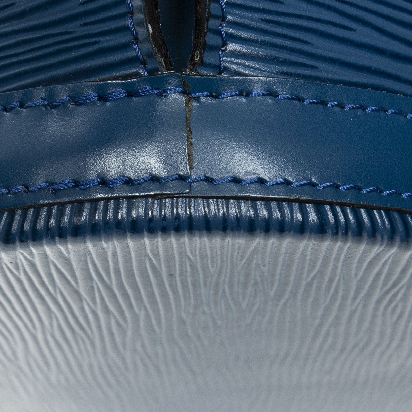 Louis Vuitton Saint Jacques Shopping Blue Epi Shoulder Bag — view 8