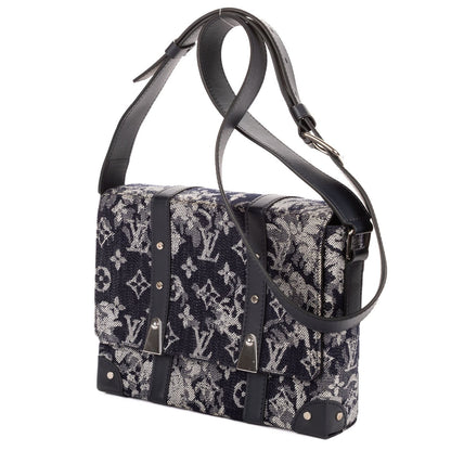 Louis Vuitton Tapestry Trunk Messenger Navy — view 2