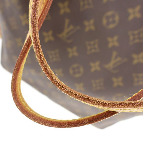 Louis Vuitton Monogram Neverfull MM — view 6