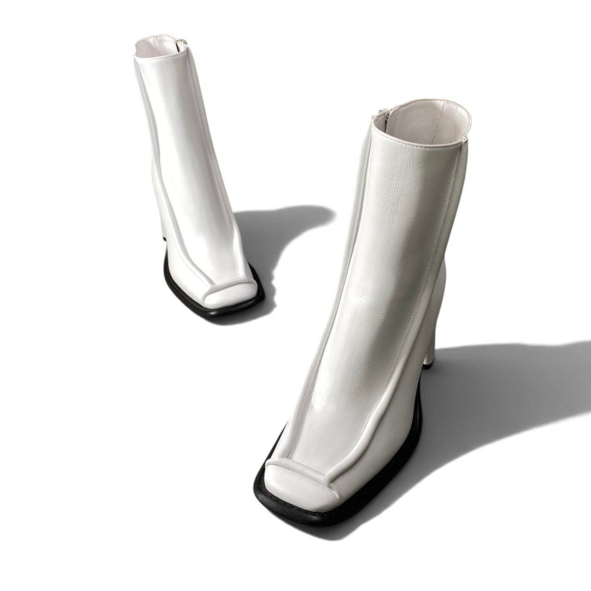 Louis Vuitton Line Chunky Heel Boots White Leather — view 7