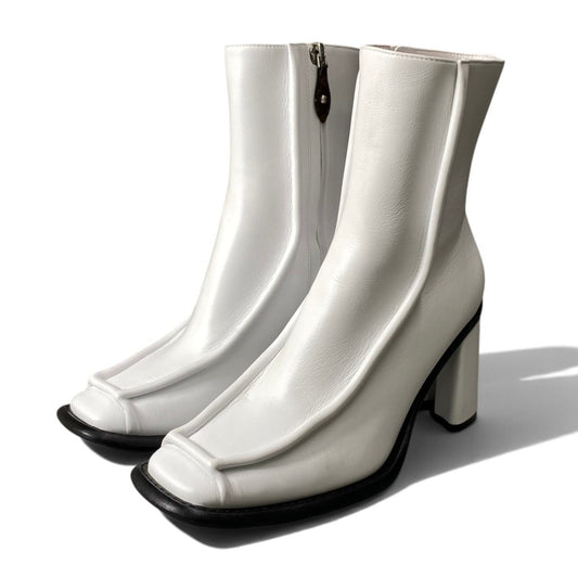 Louis Vuitton Line Chunky Heel Boots White Leather