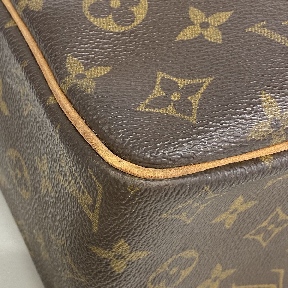 Louis Vuitton Shoulder Bag Monogram Cite GM Brown — view 7