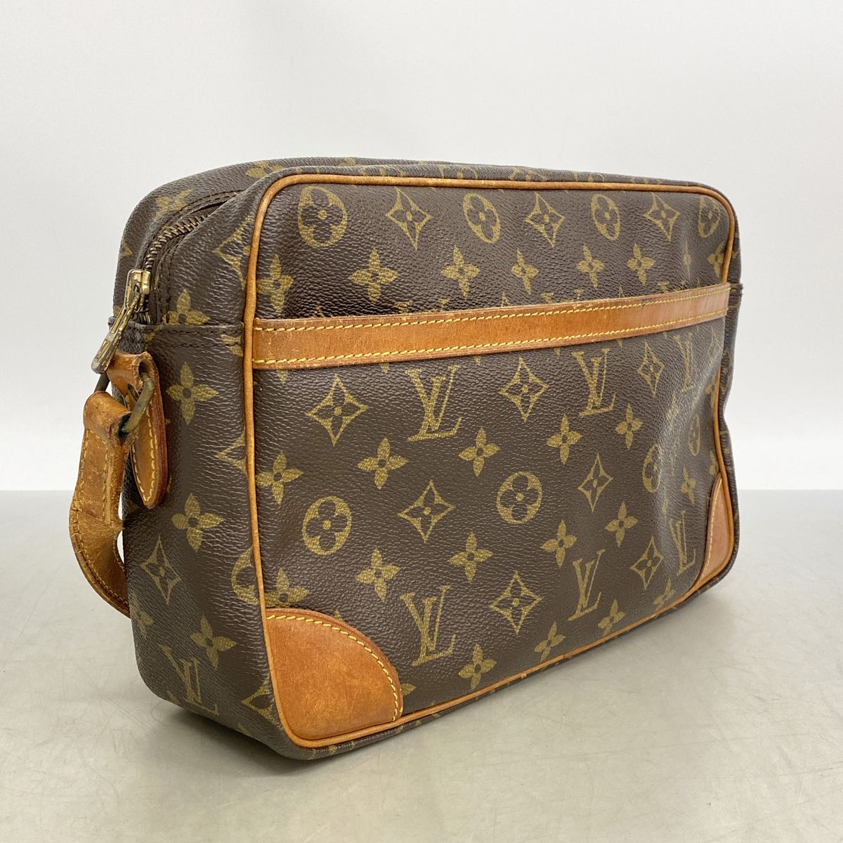 Louis Vuitton Shoulder Bag Monogram Trocadero 27 Brown — view 2