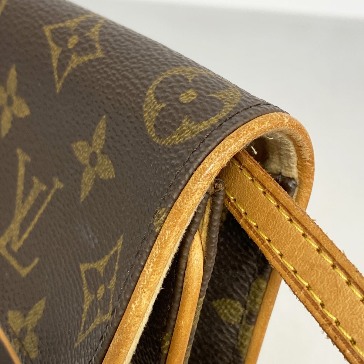 Louis Vuitton Shoulder Bag Monogram Pochette Twin PM Brown — view 6