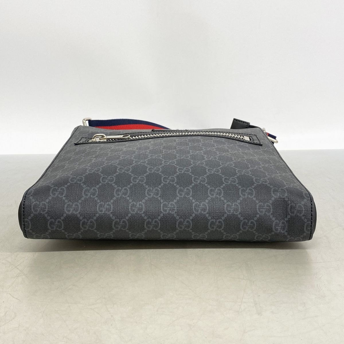 Gucci Shoulder Bag GG Supreme Black Silver — view 3