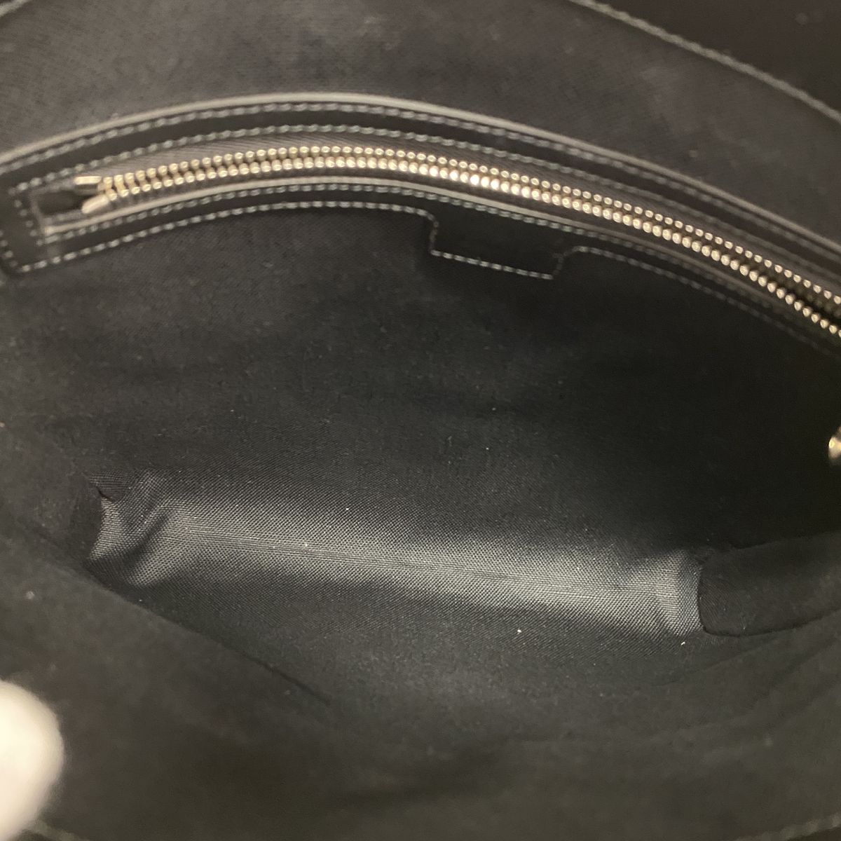 Gucci Shoulder Bag GG Supreme Black Silver — view 4