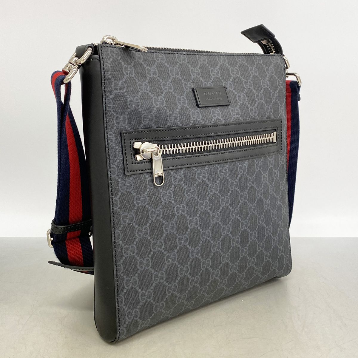 Gucci Shoulder Bag GG Supreme Black Silver — view 2