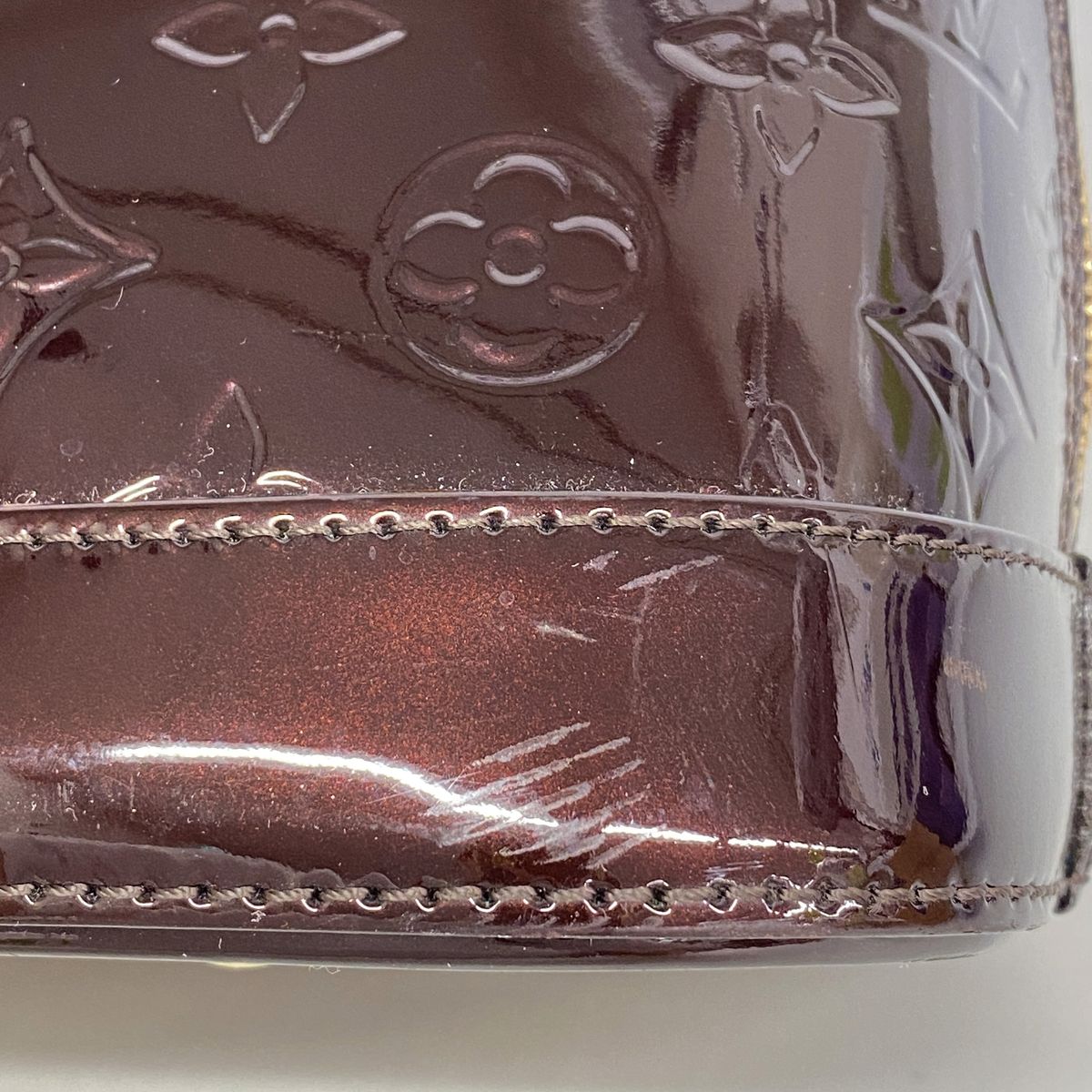 Louis Vuitton Handbag Vernis Alma GM Amaranto — view 6