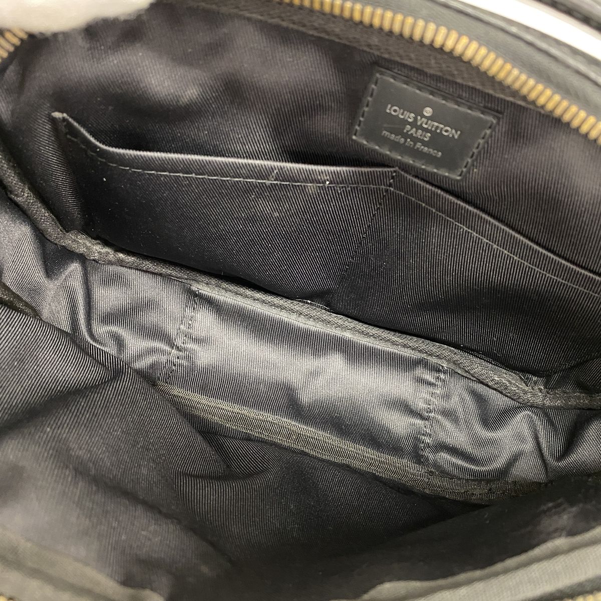 Louis Vuitton Belt Bag Monogram Eclipse Black — view 4