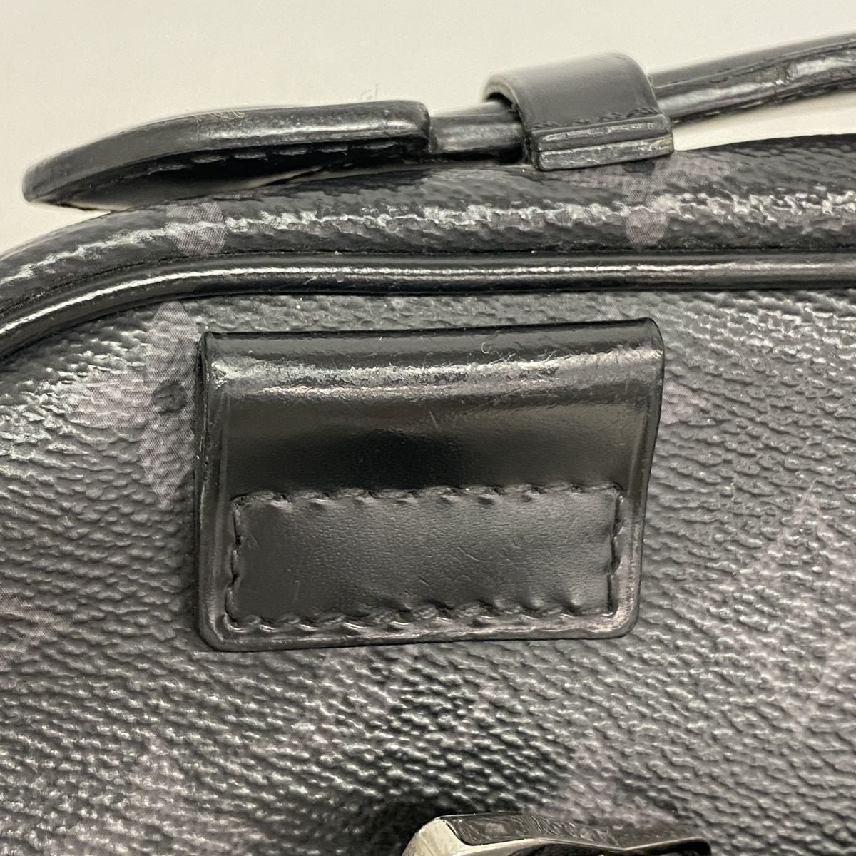 Louis Vuitton Belt Bag Monogram Eclipse Black — view 7