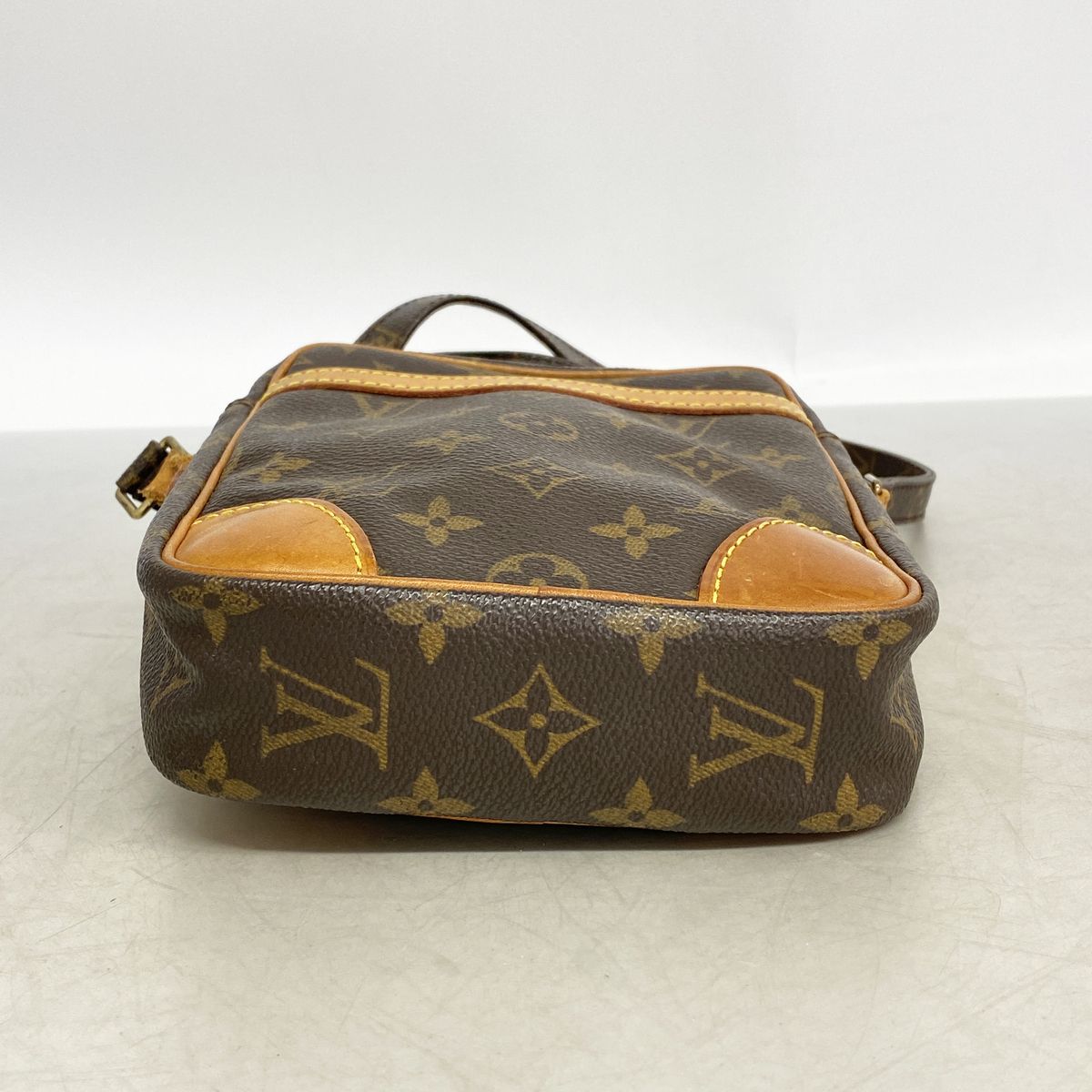 Louis Vuitton Shoulder Bag Monogram Danube Brown — view 3