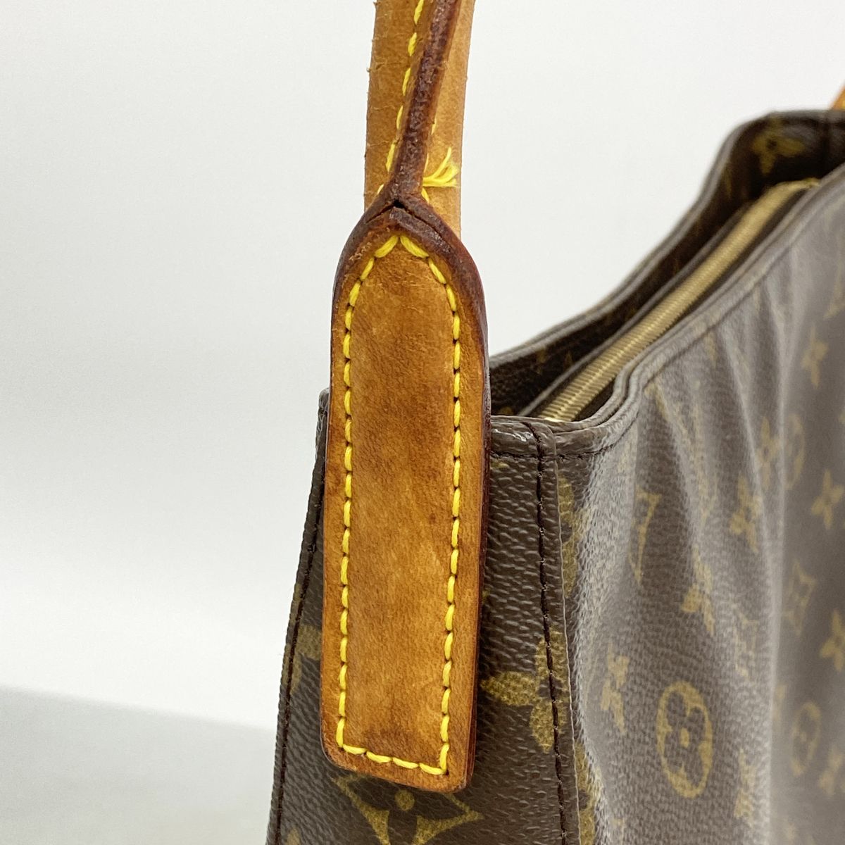 Louis Vuitton Shoulder Bag Monogram Looping GM Brown — view 8