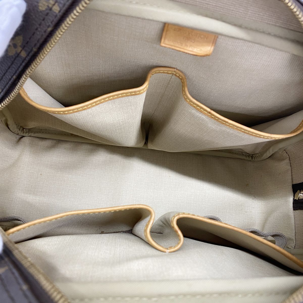 Louis Vuitton Handbag Monogram Deauville Brown — view 4