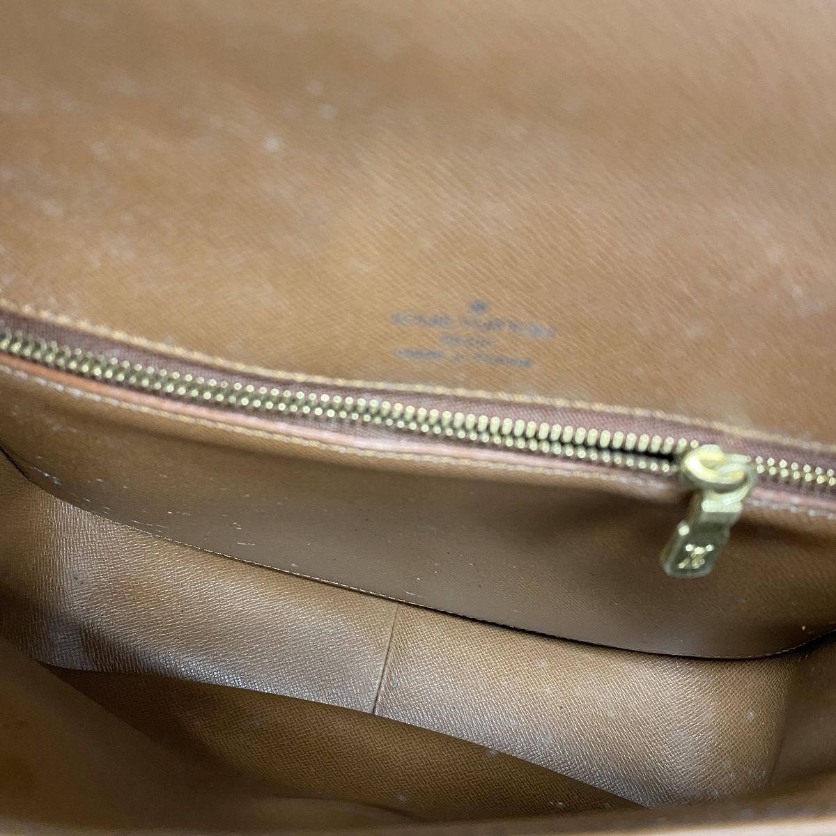 Louis Vuitton Shoulder Bag Monogram Saint Cloud GM Brown — view 4