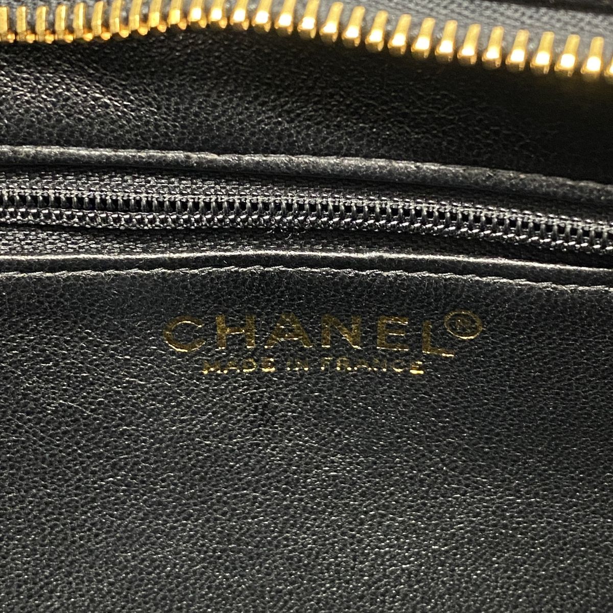 Chanel Tote Bag Reissue Caviar Leather Black Gold — view 5