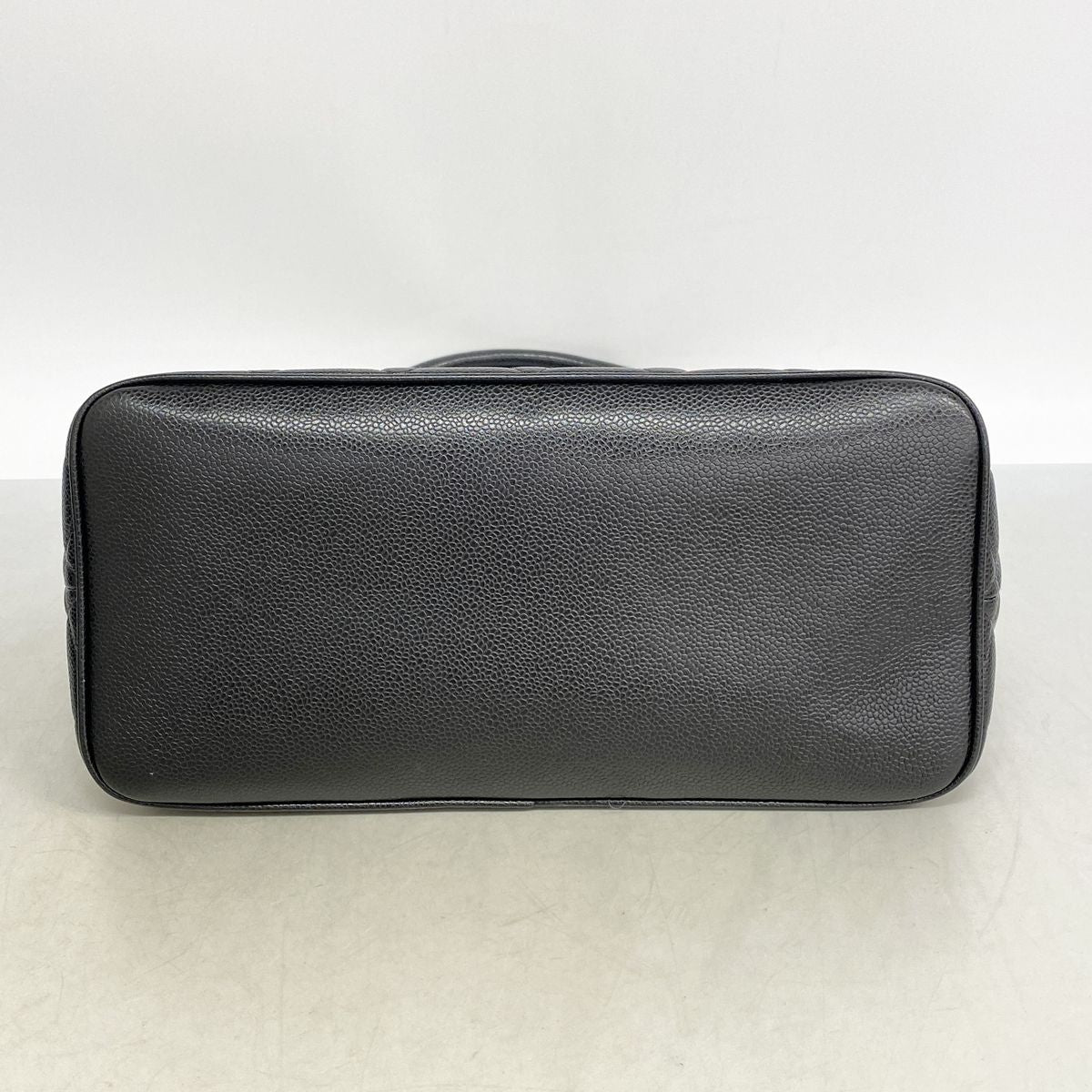 Chanel Tote Bag Reissue Caviar Leather Black Gold — view 3