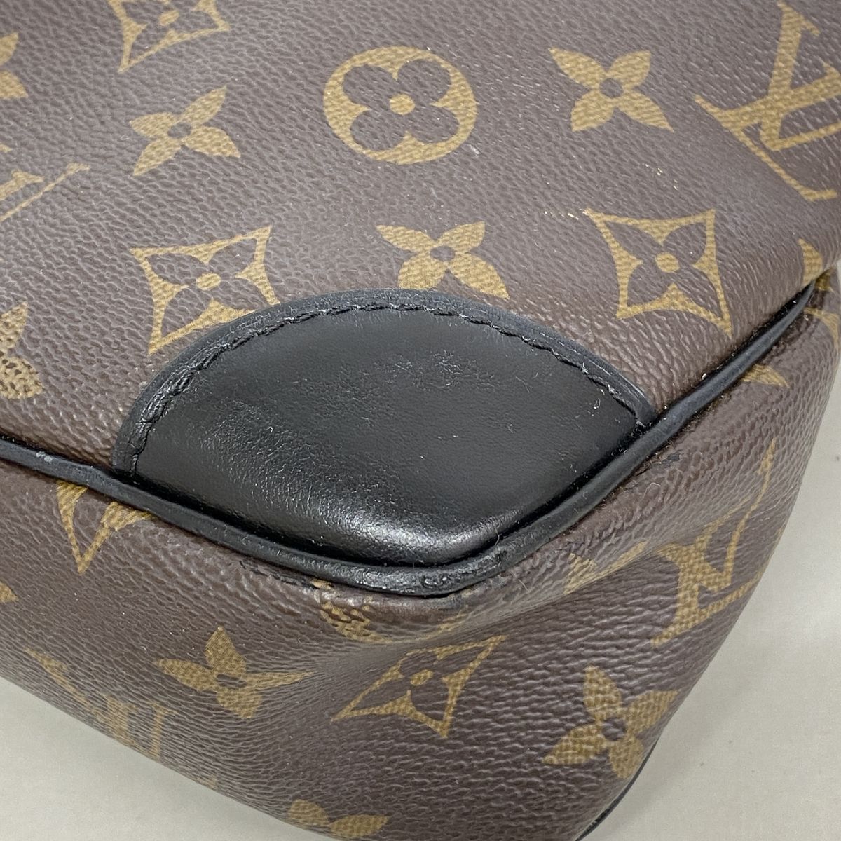 Louis Vuitton Shoulder Bag Monogram Odeon Brown — view 8