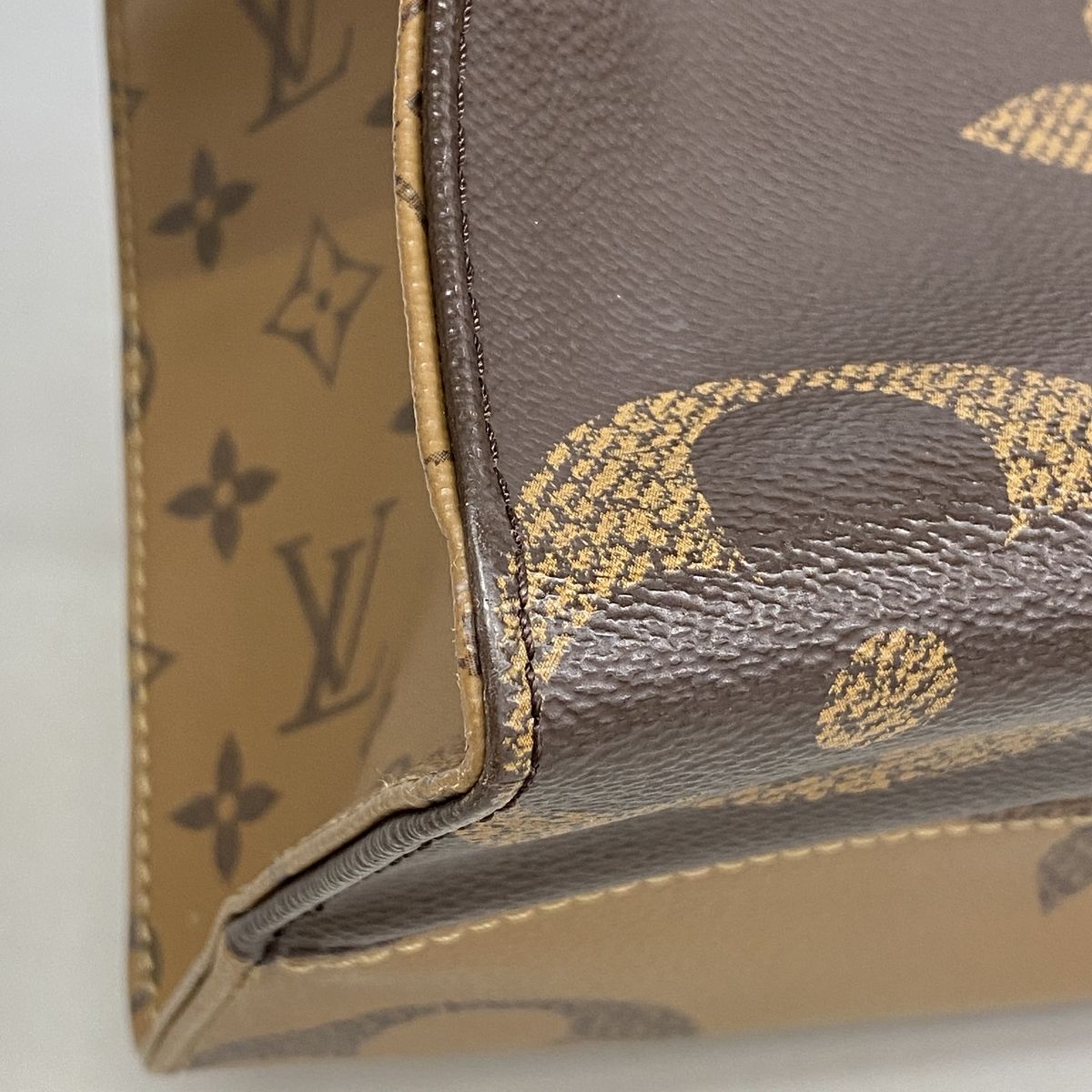 Louis Vuitton Tote Bag Monogram Giant Reverse On The Go MM Brown 2-Way — view 6