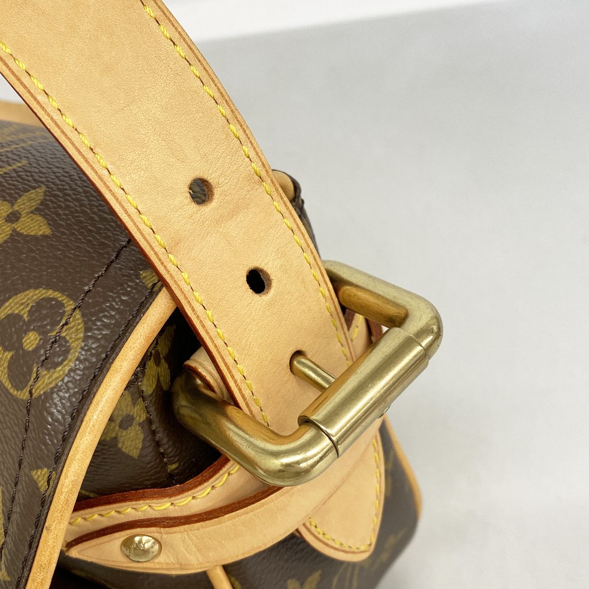 Louis Vuitton Shoulder Bag Monogram Hudson PM Brown — view 8