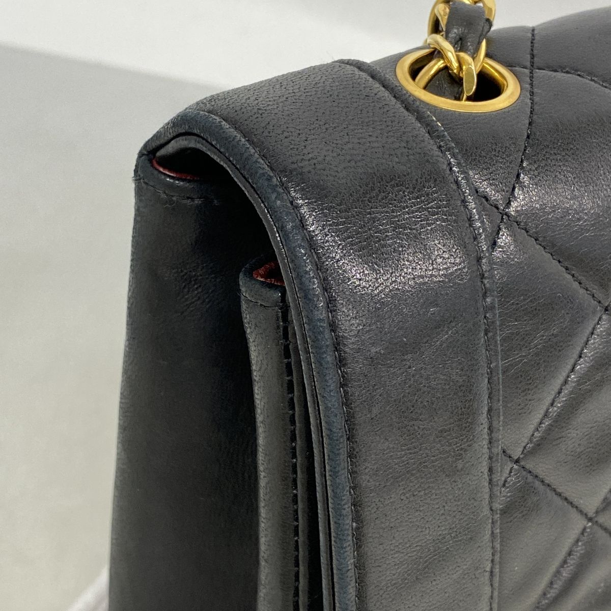 Chanel Shoulder Bag Diana Lambskin Black Gold — view 7