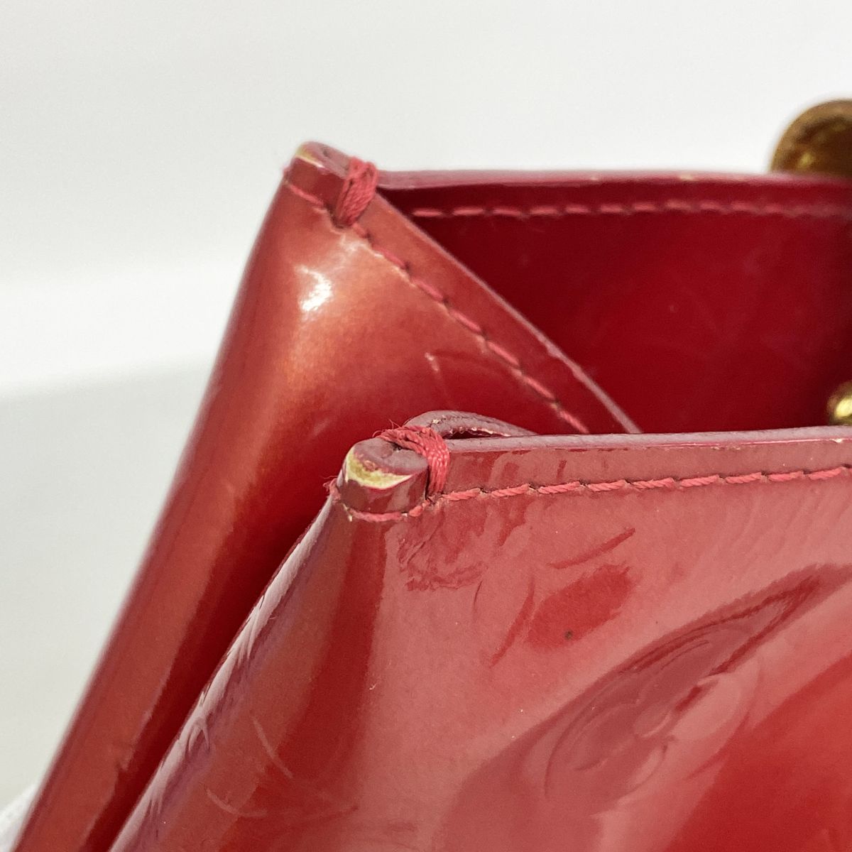 Louis Vuitton Tote Bag Vernis Reed PM Pomme D'amour — view 7