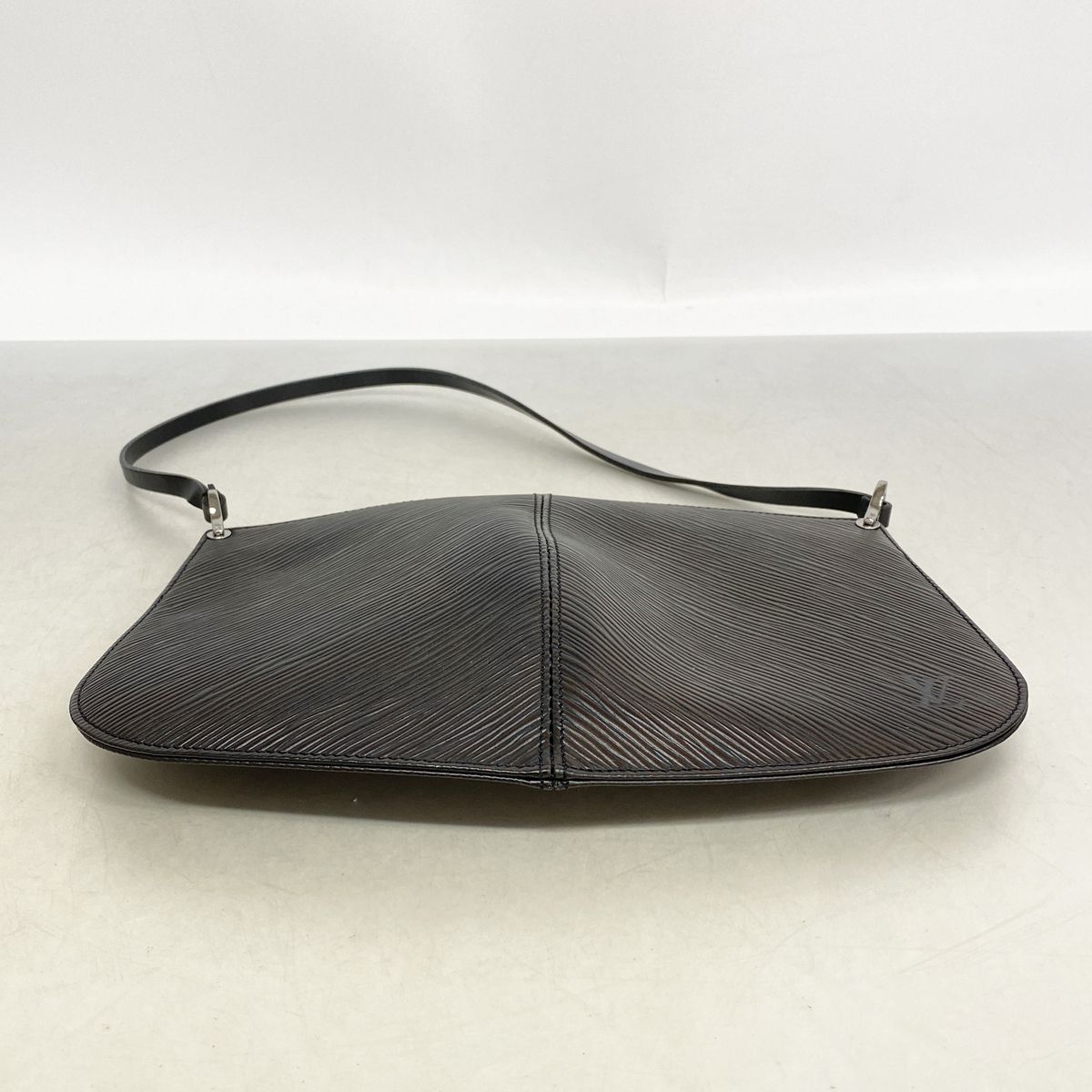 Louis Vuitton Pouch Epi Pochette Demilune Noir — view 3