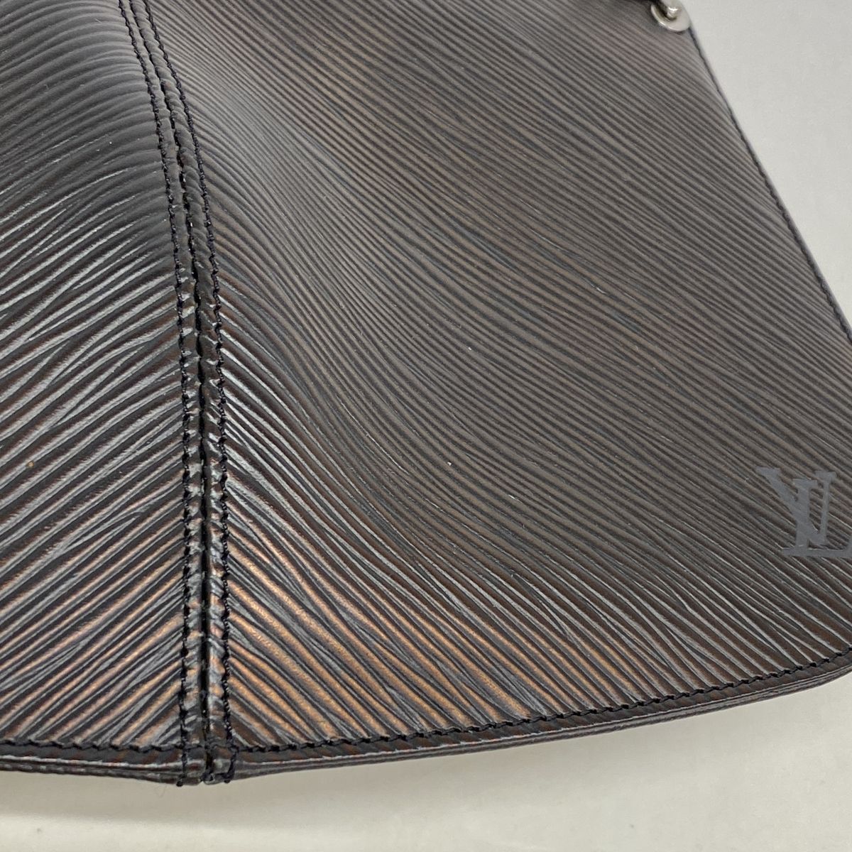 Louis Vuitton Pouch Epi Pochette Demilune Noir — view 6