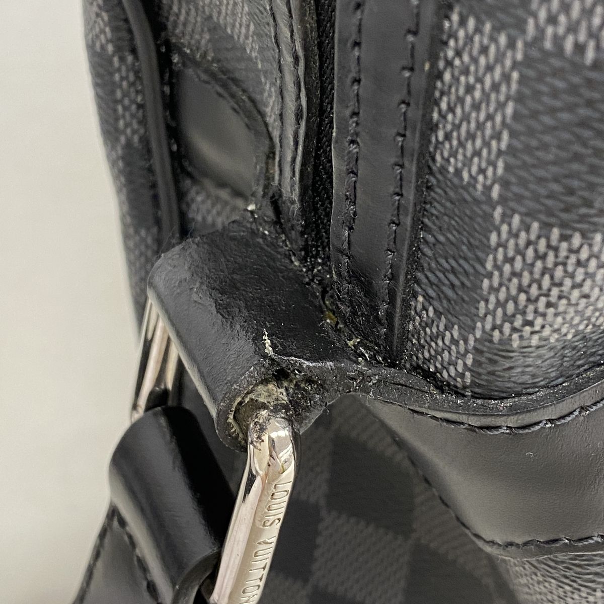 Louis Vuitton Shoulder Bag Damier Graphite Io Black Gray — view 7