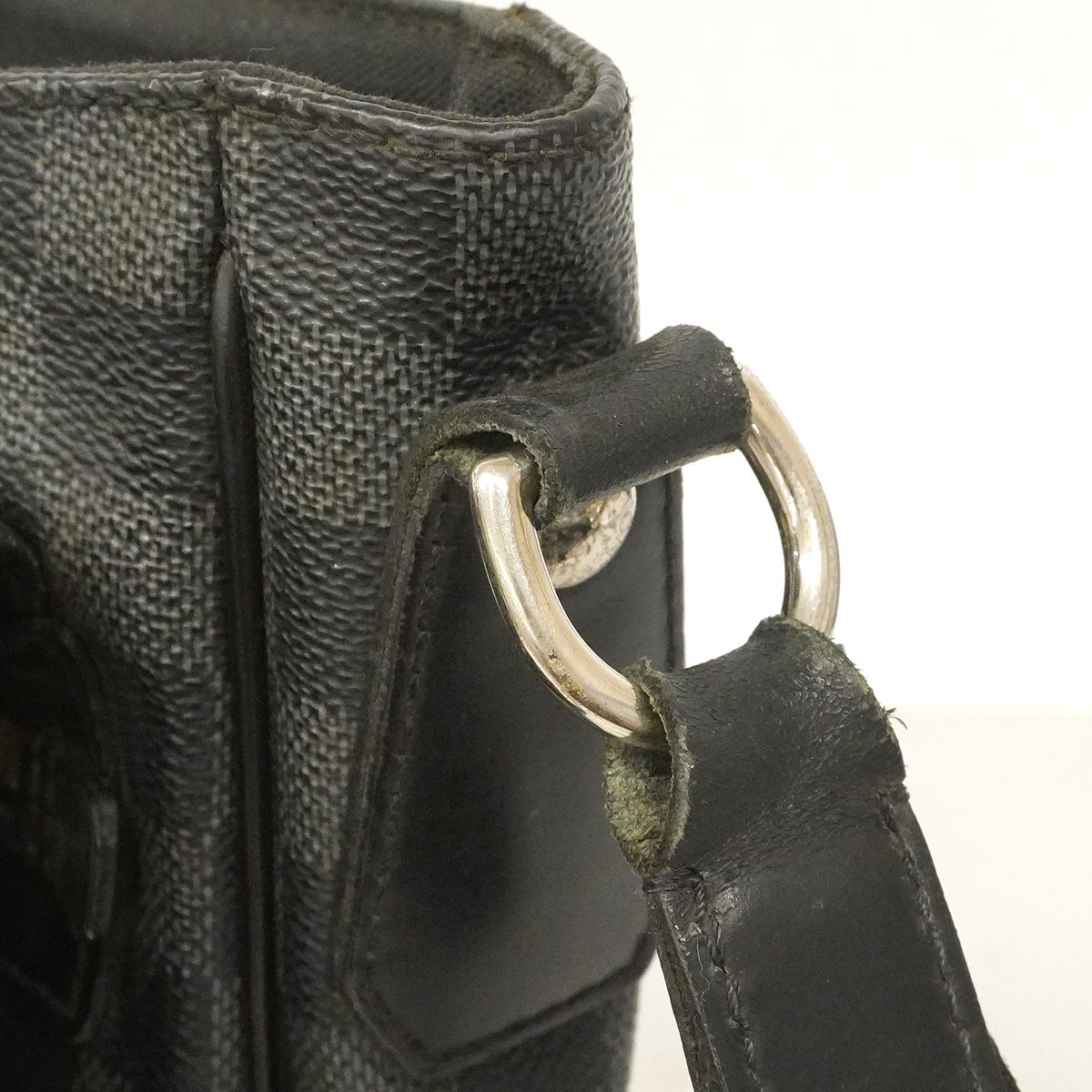 Louis Vuitton Shoulder Bag Damier Graphite Daniel MM Black Gray — view 7