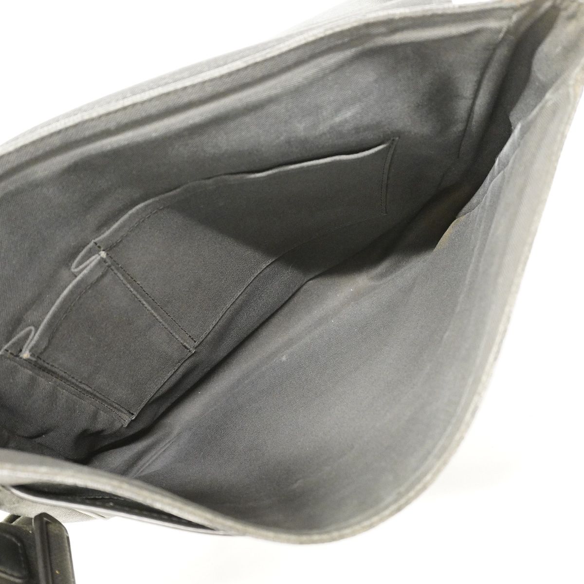 Louis Vuitton Shoulder Bag Damier Graphite Daniel MM Black Gray — view 4