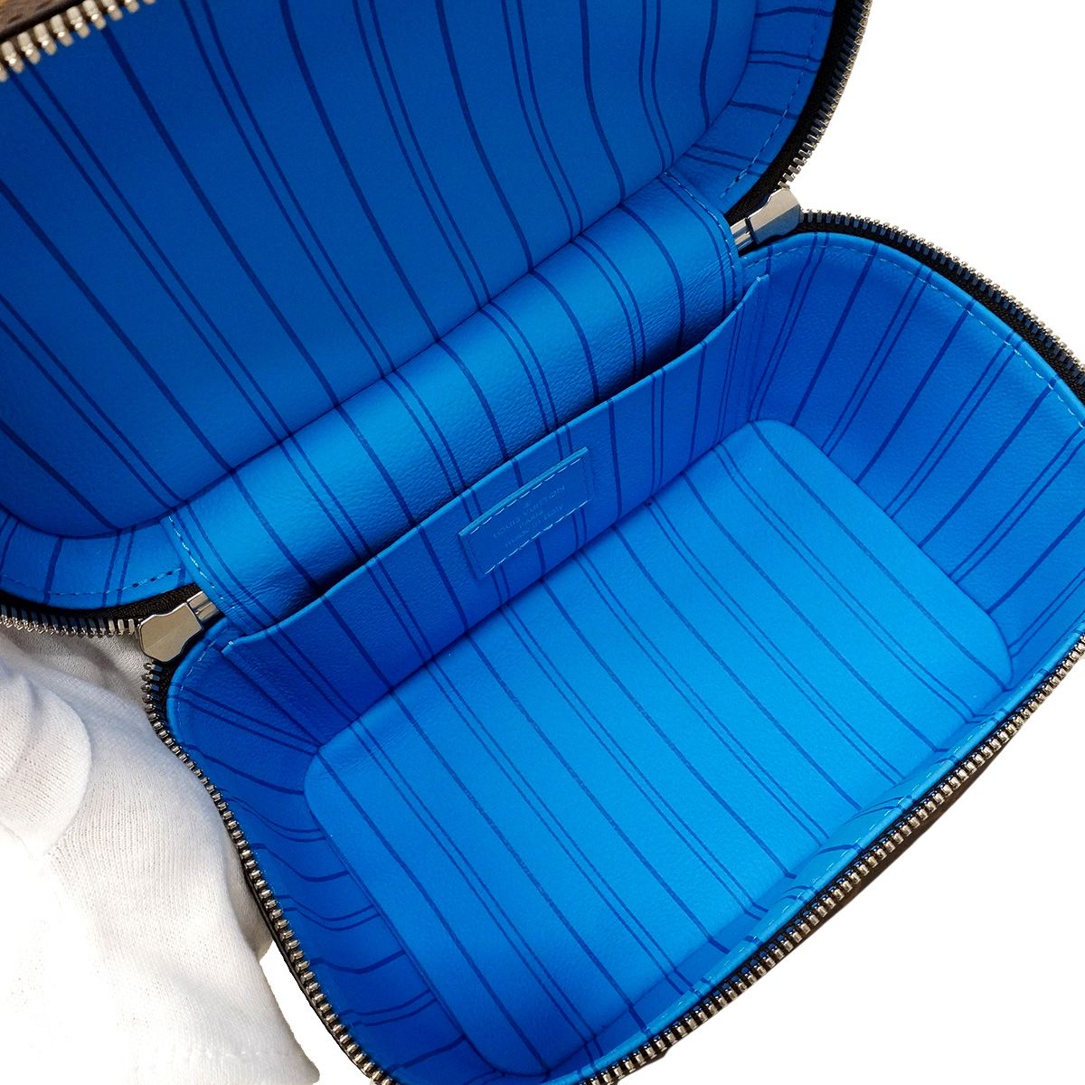 Louis Vuitton Vanity Bag Monogram Nice Mini Gaston Blue — view 4